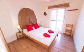 City Center Next To The Beach 2 Bedrooms Apartment